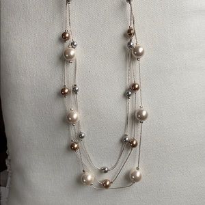 3 layer faux pearls necklace